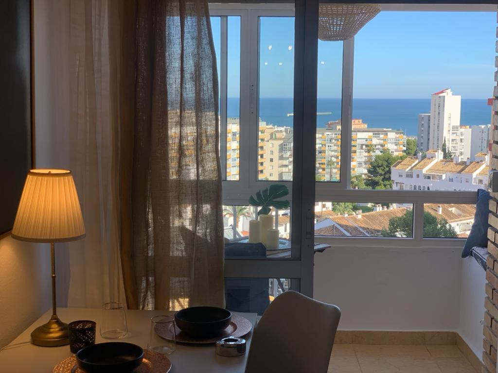 شقة Amanecer En El Mar بينالماذينا الغرفة الصورة